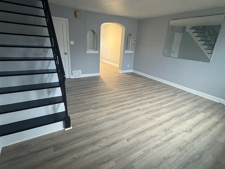 4312 Vista St — Photo 7