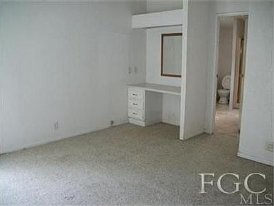 4th image of 49 Lake St