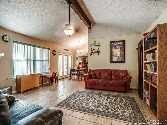 5th image of 8319 Echo Willow Dr