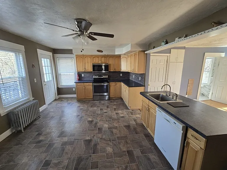 14 Chestnut Ave #2 — Photo 12