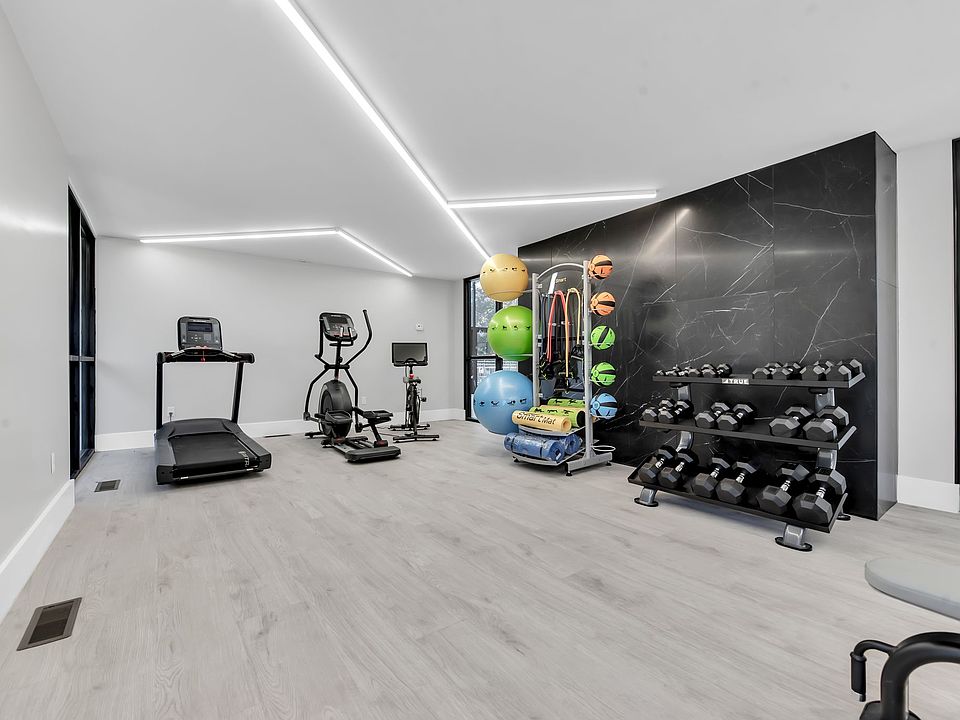 Rochester Club Apartments 1685 Bedford Square Dr Rochester Hills MI