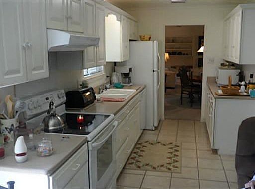 4th image of 1002 Del Norte Cres