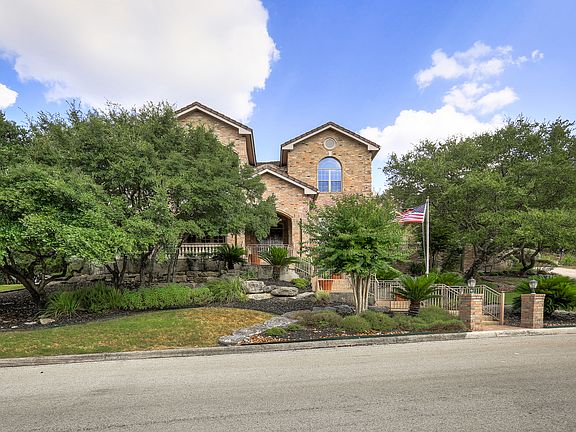 2nd image of 29350 Grand Coteau Dr