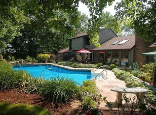 627 Inwood Ln, South Orange, NJ 07079