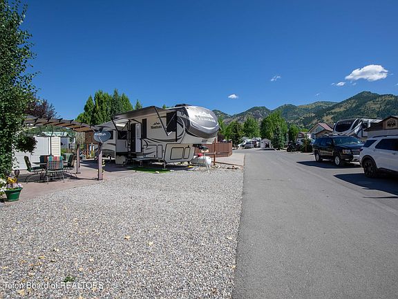 5th image of 841 Buckboard Dr