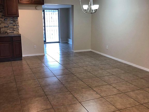 5th image of 734 W Calle Ramona