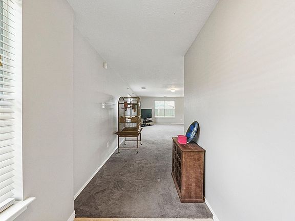 5th image of 19226 Montclair Meadow Ln