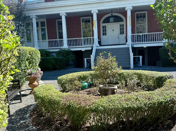 (undisclosed Address), Old Lyme, CT 06371