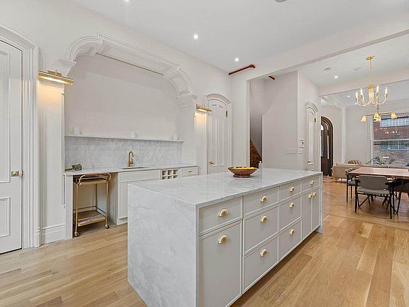 5th image of 43 Brevoort Pl