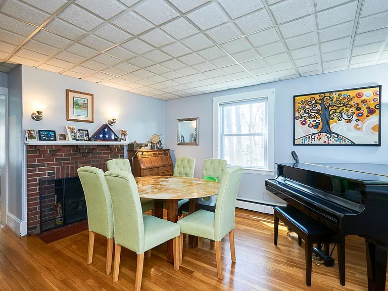 205 Woburn St #1 — Photo 10