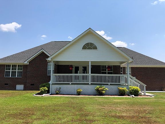 2nd image of 105 River Haven Dr