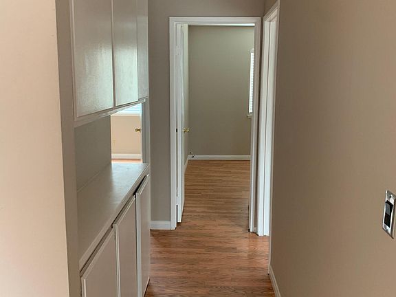 5th image of 25831 Olivas Park Rd