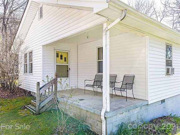 2nd image of 4040 Asheville Hwy
