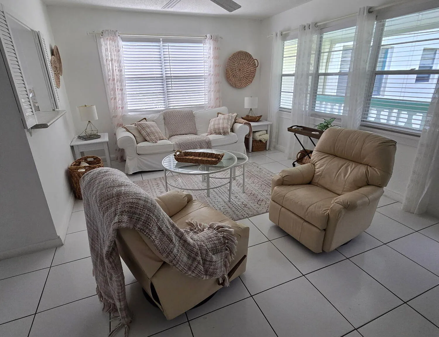 1 bed, 1.5 bath, 700 sqft, $1,450 — Photo 3
