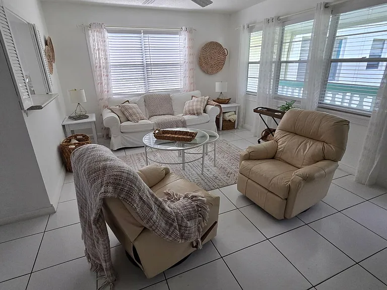 477 Tilford #477-V — Photo 3