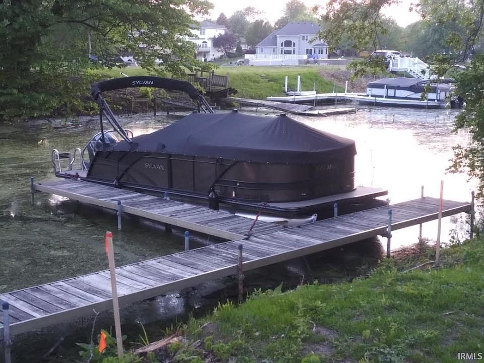 2nd image of 9386 E Carnation Ln