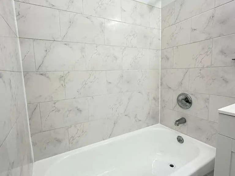 139 Halsted St — Photo 8