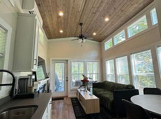 30 Little Village Way, Franklin, NC 28734