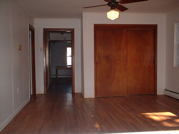 2nd image of 5 Dawson St