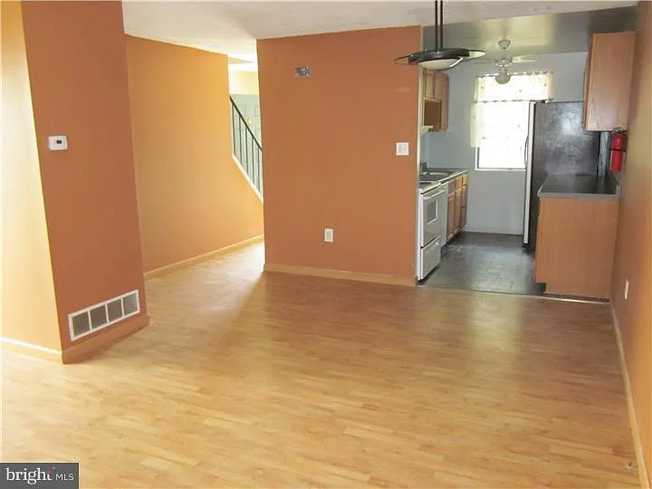 157 Channing Dr — Photo 8