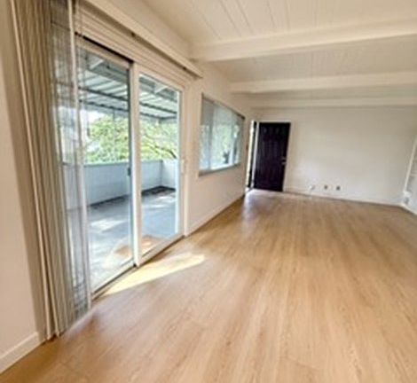 2nd image of 990 Alice Ln APT 8