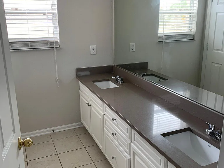 2030 Marsh Hawk Dr — Photo 11