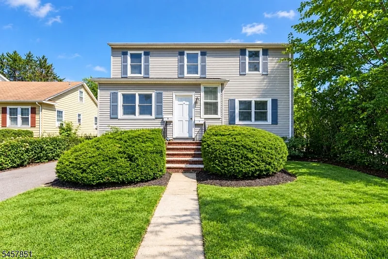 14 Locust St #2