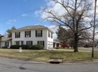 2600 Heather Pkwy, Hutchinson, KS 67502