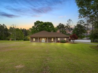132 Calvin Purvis Rd, Purvis, MS 39475