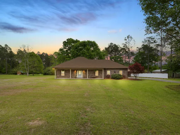 132 Calvin Purvis Rd, Purvis, MS 39475