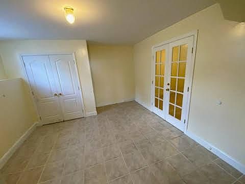 4th image of 506 New Dorp Ln #2