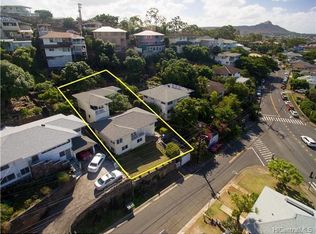 1361 Frank St, Honolulu, HI 96816