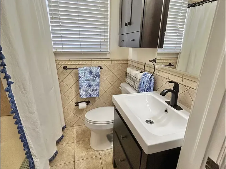172 Cordova St #1 — Photo 9