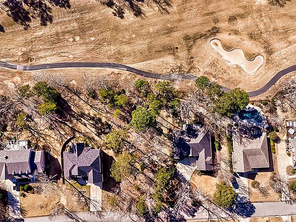3rd image of 429 Oxenbridge Way