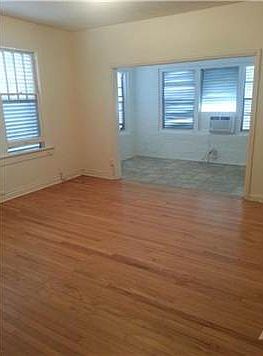 2nd image of 222 Phoenetia Ave APT 1