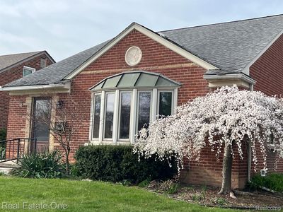 13344 Hart Ave, Huntington Woods, MI, 48070