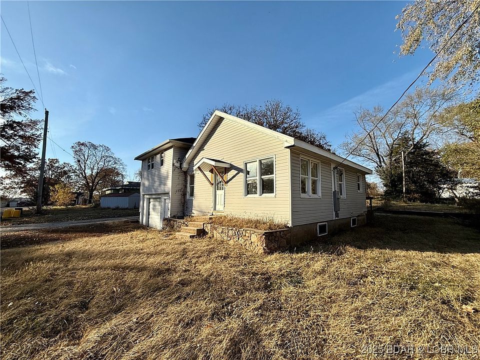 1st image of 205 5th St