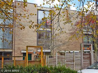 11471 Washington Plz W, Reston, VA 20190