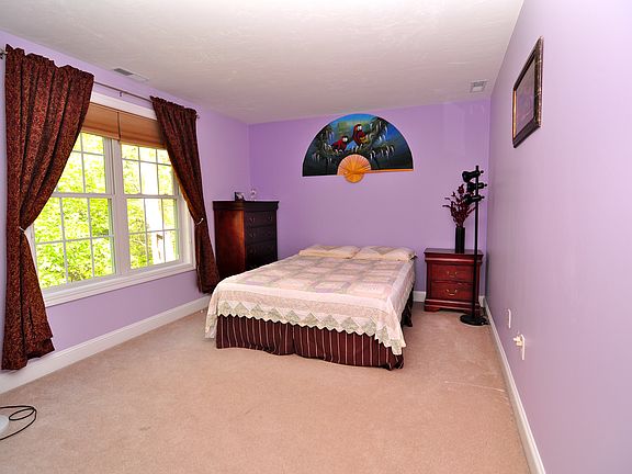 4th image of 284 S Quinsigamond Ave