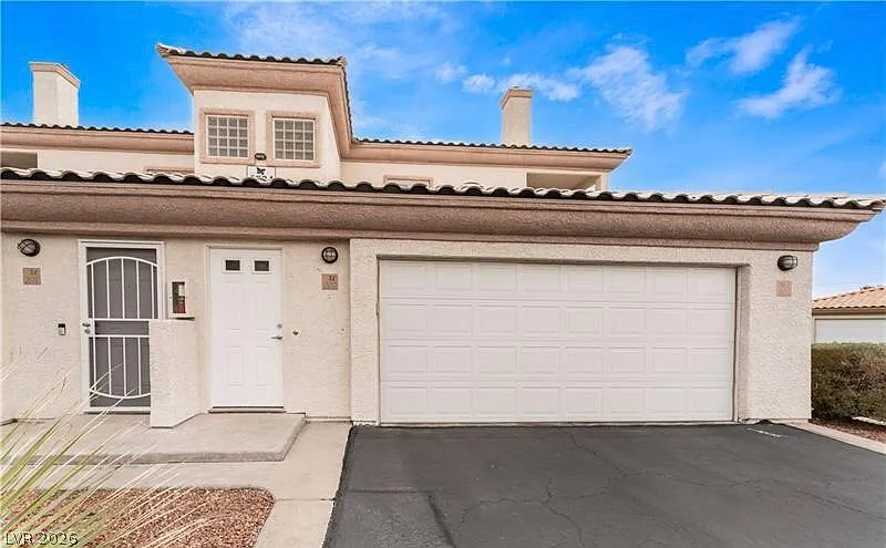 3 bed, 2.0 bath, 1289 sqft, $2,150 — Photo 3