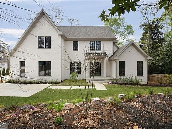 4th image of 1074 Moores Mill Rd