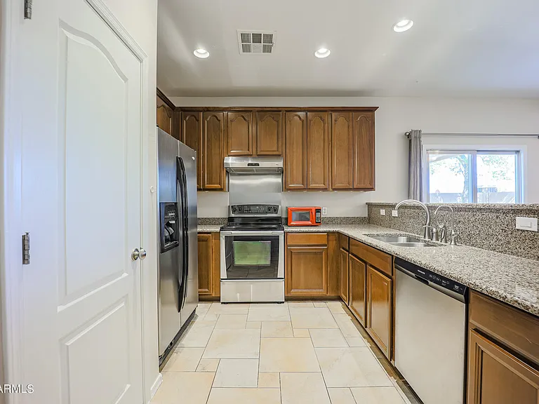 12990 N 88th Ln — Photo 10