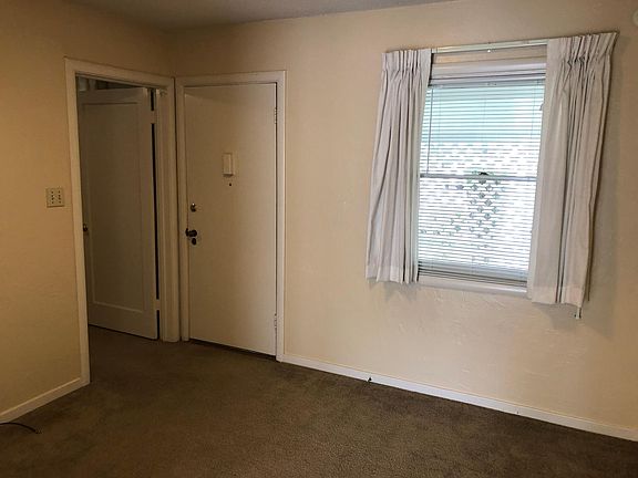4th image of 1064 49th St