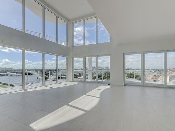 3rd image of 612 Bayshore Dr #Penthouse