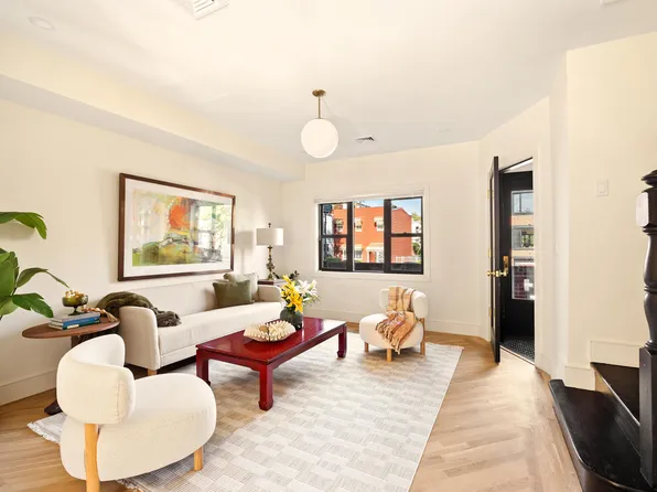 388 Fenimore Street image 3 of 19