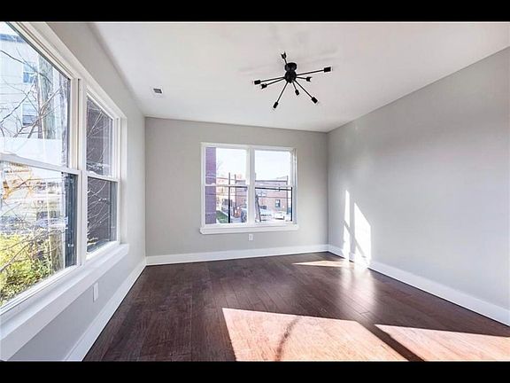 2nd image of 2124 Carrollton Ave