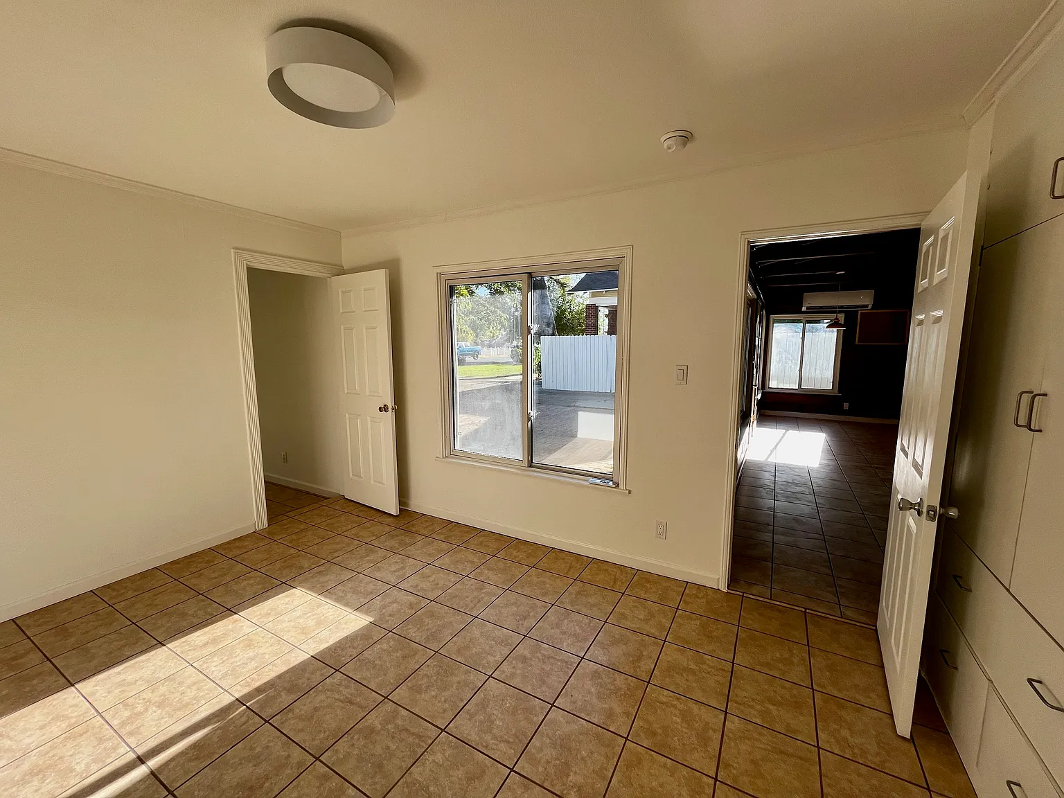 22143 Cantlay St — Photo 4