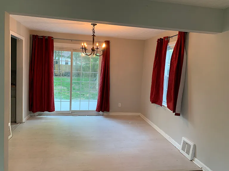 4320 Elmwood Rd — Photo 8