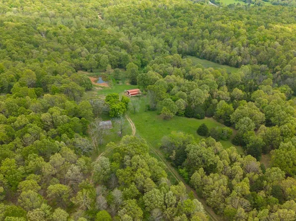 9506 County Road 9780, Koshkonong, MO 65692