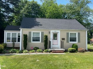 1215 W Divine St, Dunn, NC 28334